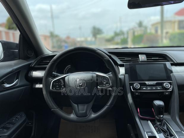 Honda Civic LX Sedan 2018 Black photo 11