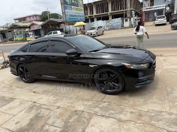 Honda Accord Sport (1.5L 4cyl Turbo CVT) 2019 Black