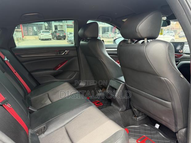 Honda Accord Sport (1.5L 4cyl Turbo CVT) 2019 Black