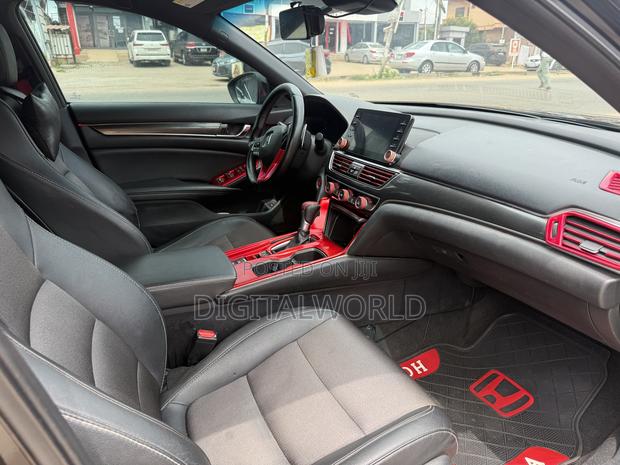 Honda Accord Sport (1.5L 4cyl Turbo CVT) 2019 Black