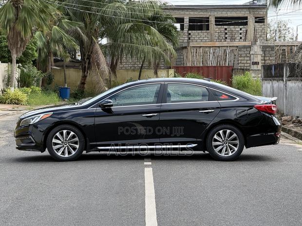 Hyundai Sonata Sport 2.0T Sedan FWD (2.0L 4cyl 6A) 2017 Black