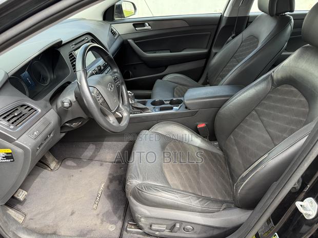 Hyundai Sonata Sport 2.0T Sedan FWD (2.0L 4cyl 6A) 2017 Black