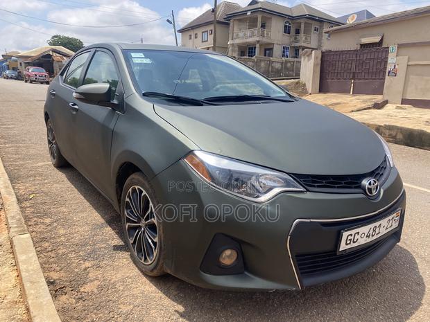 Toyota Corolla 2016 Matt Black
