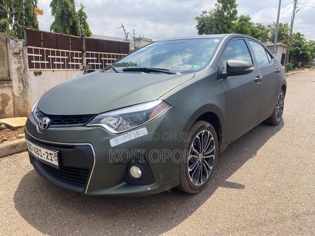 Toyota Corolla 2016 Matt Black