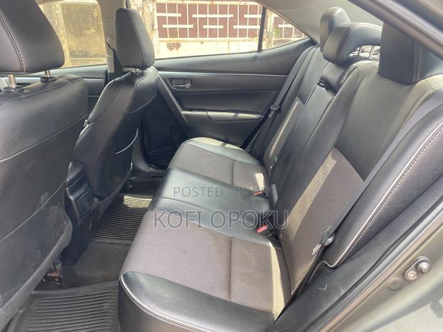 Toyota Corolla 2016 Matt Black