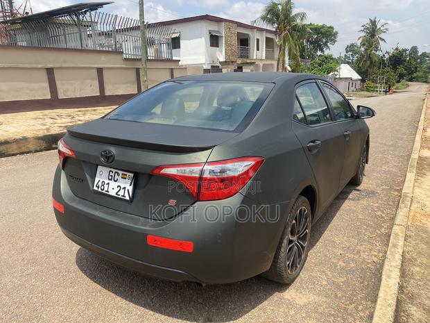 Toyota Corolla 2016 Matt Black