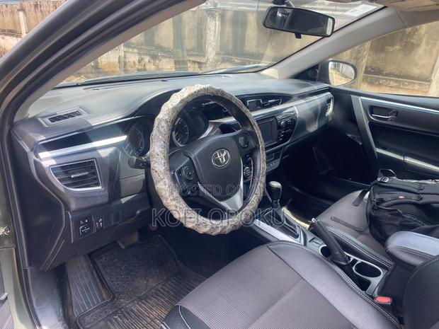 Toyota Corolla 2016 Matt Black