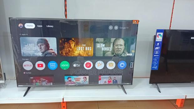 Simple Truth TCL 50inches Qled Smart Tv Cool TCL 50inches Smart Tv · Photo 4