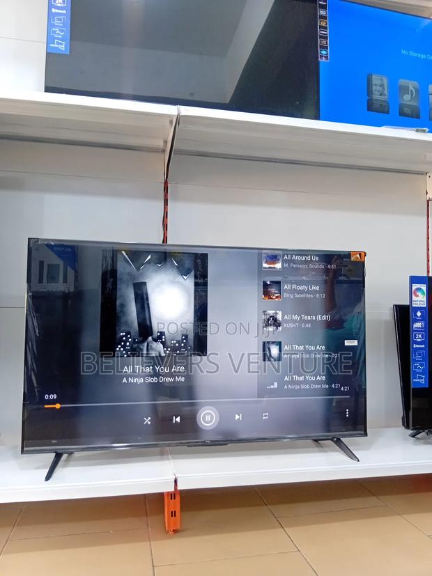 TCL Google Tv Qled Display Available Now · Photo 2
