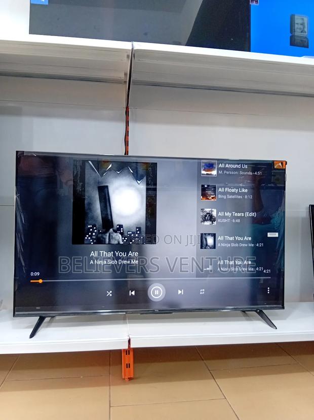 TCL Google Tv Qled Display Available Now · Photo 3