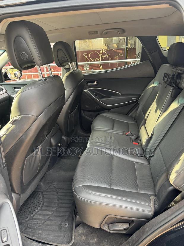 Hyundai Santa Fe Limited AWD 2016 Black photo 7