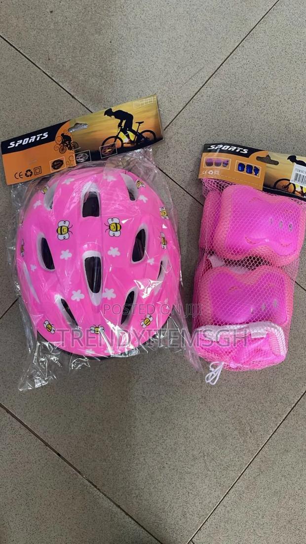 Kids Safety Helmet + Knee Elbow Hand Pad · Photo 4