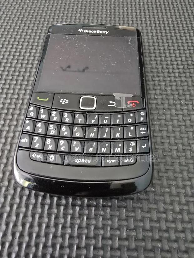 BlackBerry Bold 9700 Black photo 5