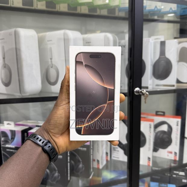 New Apple iPhone 16 Pro 128 GB Gold · Photo 4