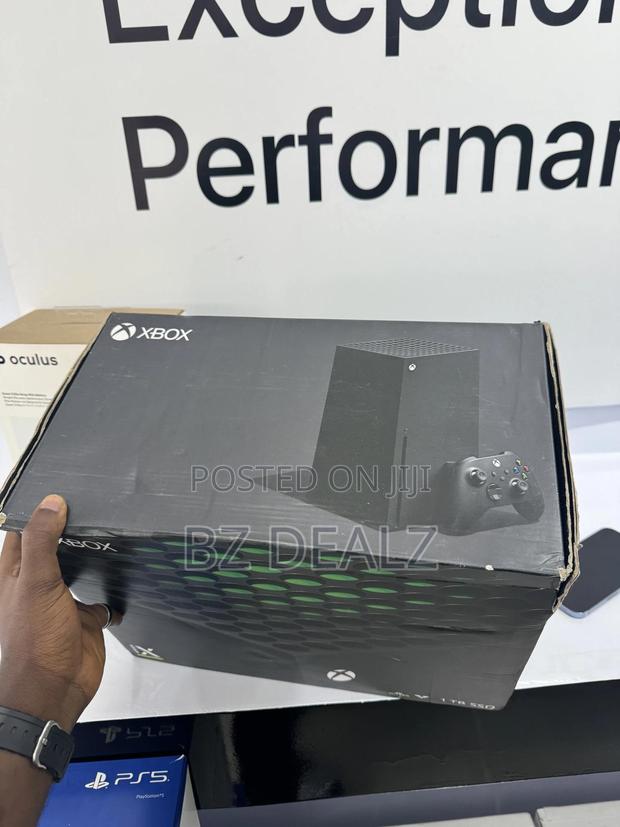Xbox Series X photo 4