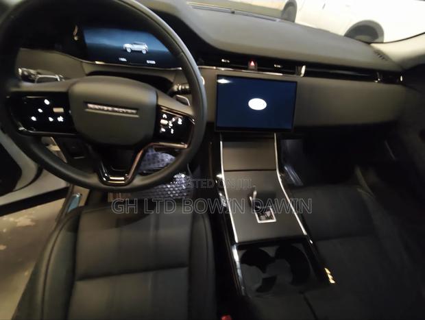 Land Rover Range Rover Evoque 2024 White photo 3