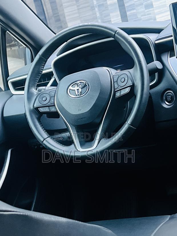 Toyota Corolla XSE 2020 Blue