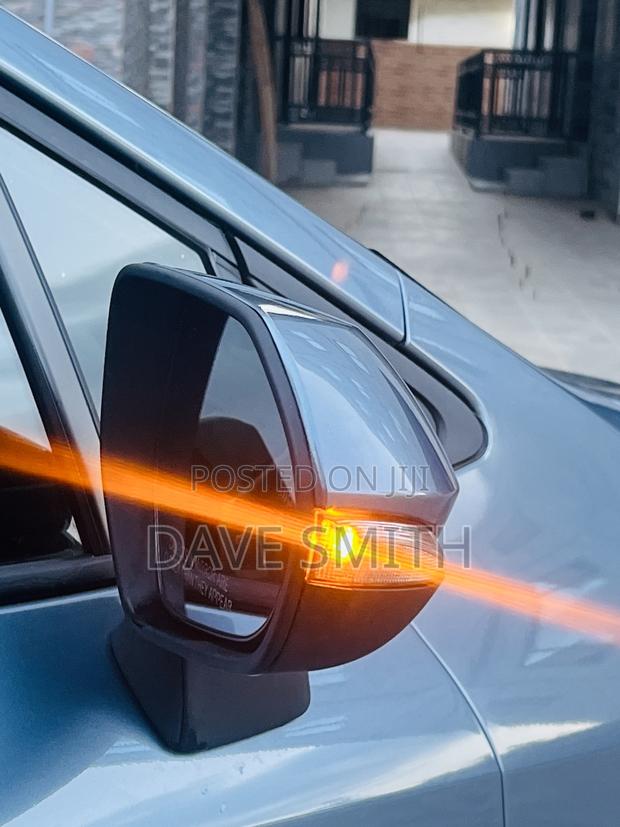 Toyota Corolla XSE 2020 Blue