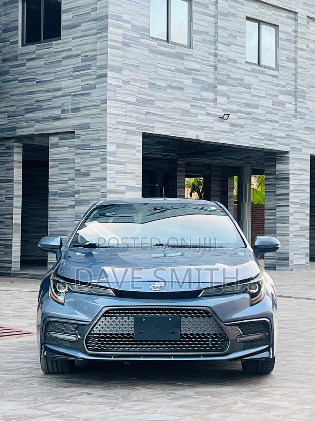 Toyota Corolla XSE 2020 Blue