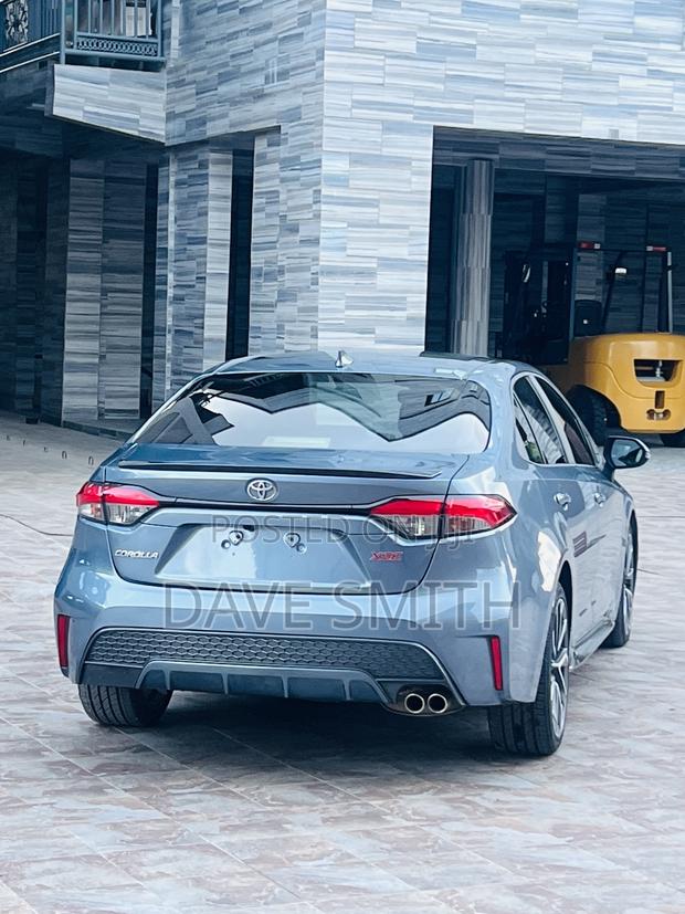 Toyota Corolla XSE 2020 Blue