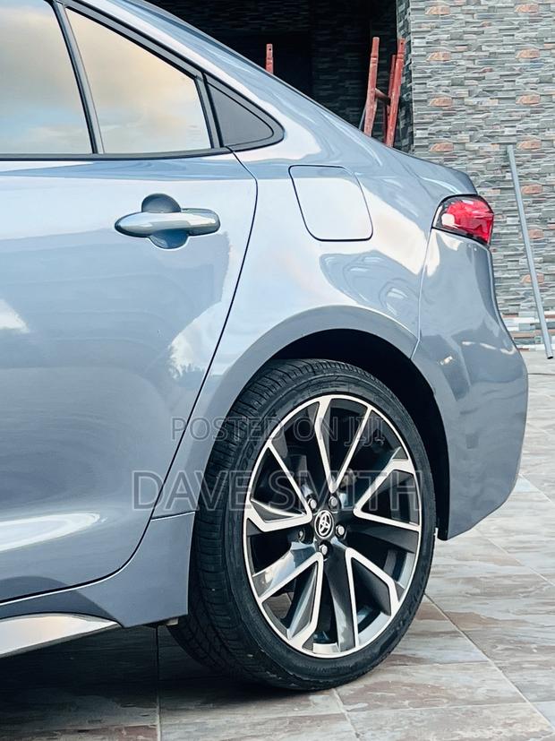 Toyota Corolla XSE 2020 Blue
