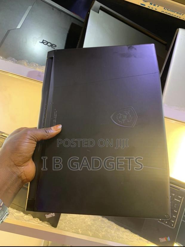 Laptop MSI Katana 15 16GB Intel Core I7 SSD 1T photo 2