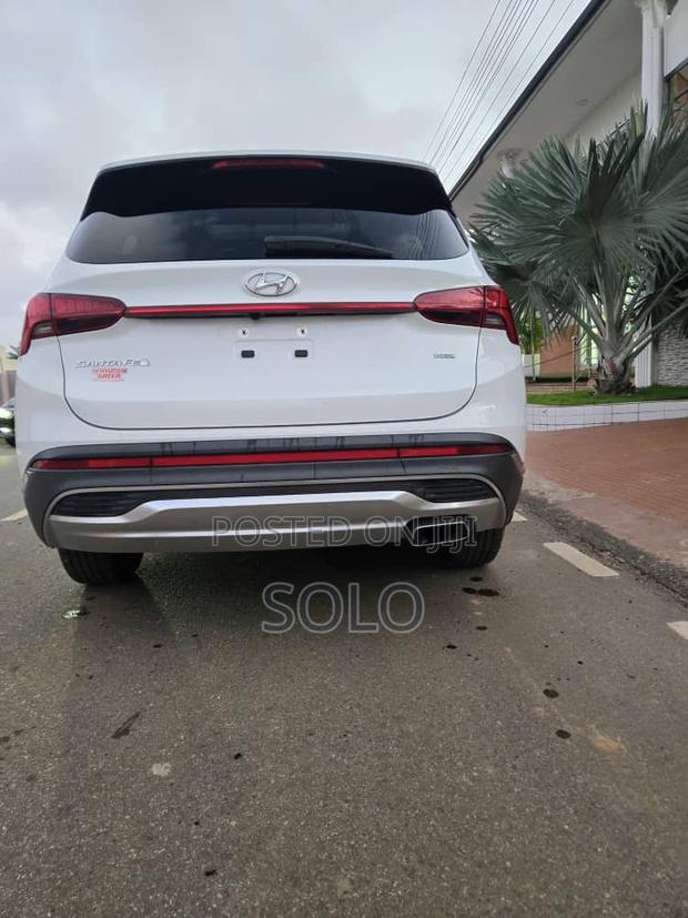 Hyundai Santa Fe Limited 2022 White