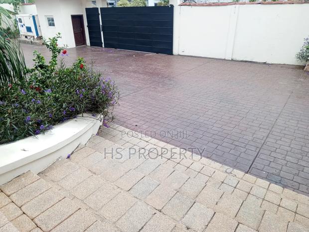 4bdrm House in East Legon for rent photo 2