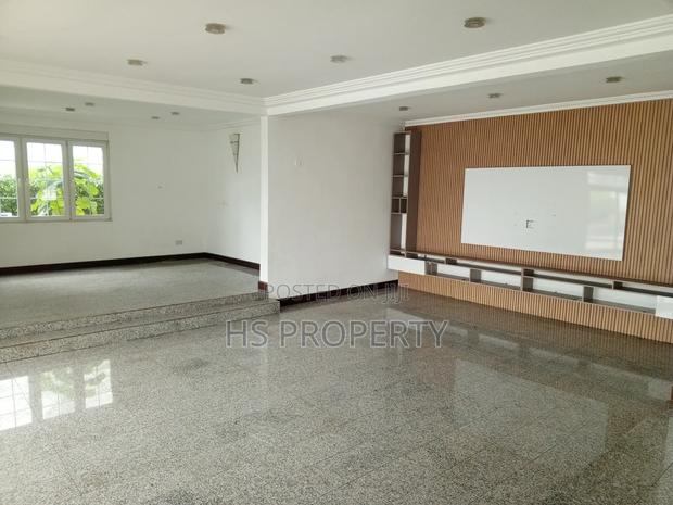 4bdrm House in East Legon for rent photo 6