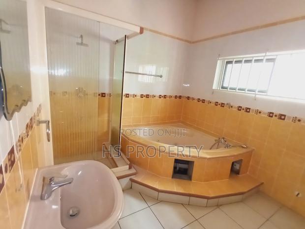 4bdrm House in East Legon for rent photo 8