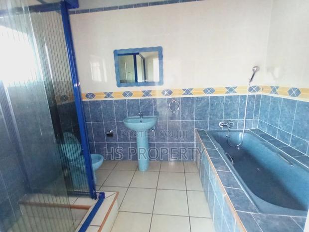 4bdrm House in East Legon for rent photo 19