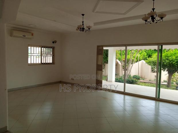 4bdrm House in East Legon for rent photo 4