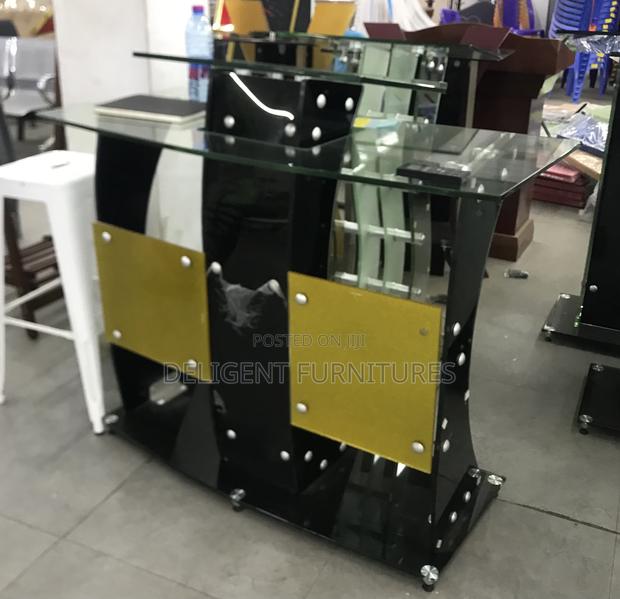 Pulpit (Payment on Delivery), Glass-Made