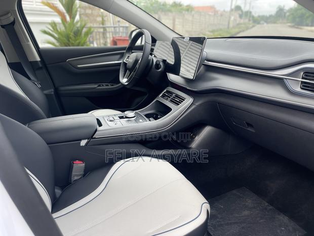 New BYD Destroyer 05 DM-i 1.5 Hybrid FWD 2024 White