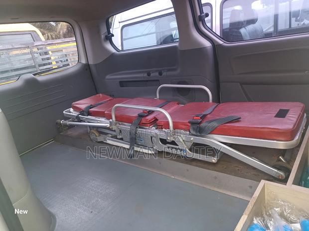 Hyundai Starex 2013 White