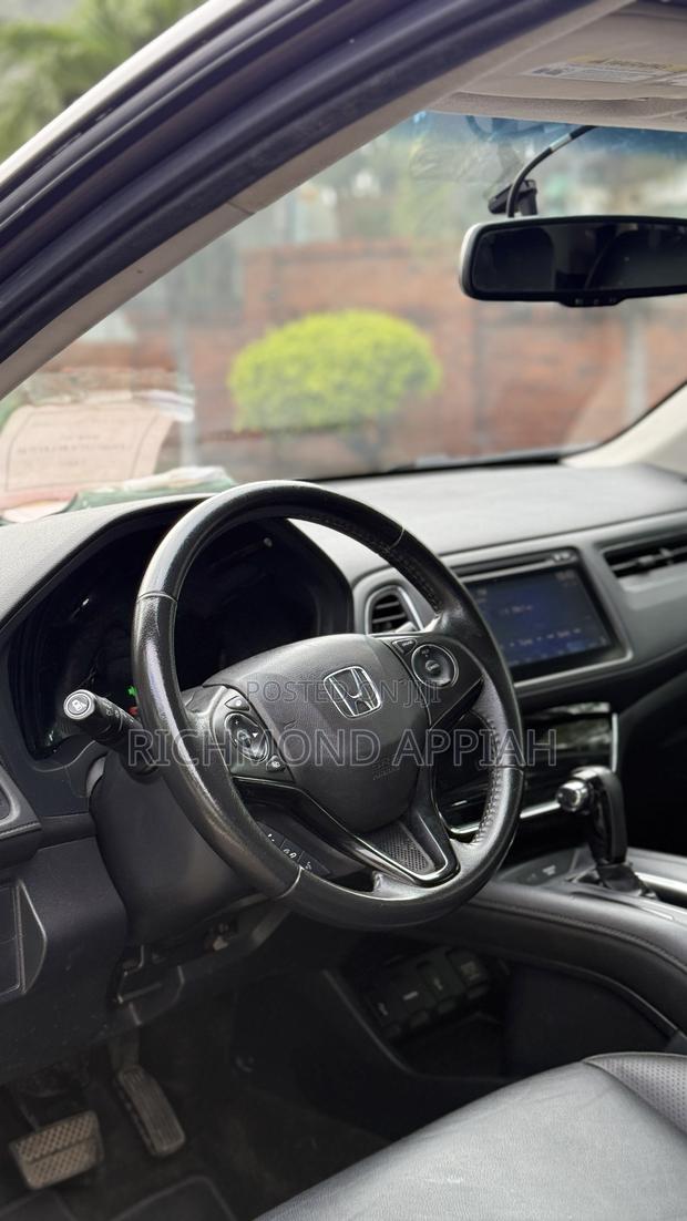 Honda HR-V EX-L w/Navigation AWD 2018 Gray