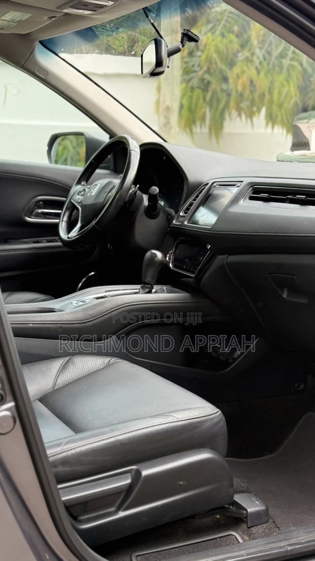 Honda HR-V EX-L w/Navigation AWD 2018 Gray