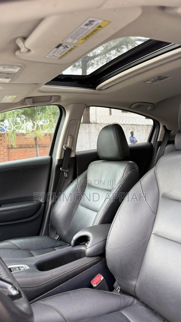 Honda HR-V EX-L w/Navigation AWD 2018 Gray