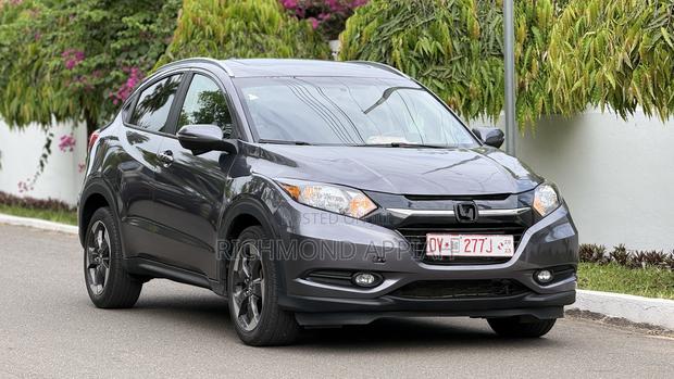 Honda HR-V EX-L w/Navigation AWD 2018 Gray