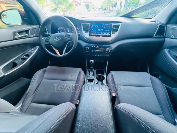 Hyundai Tucson 2016 Orange