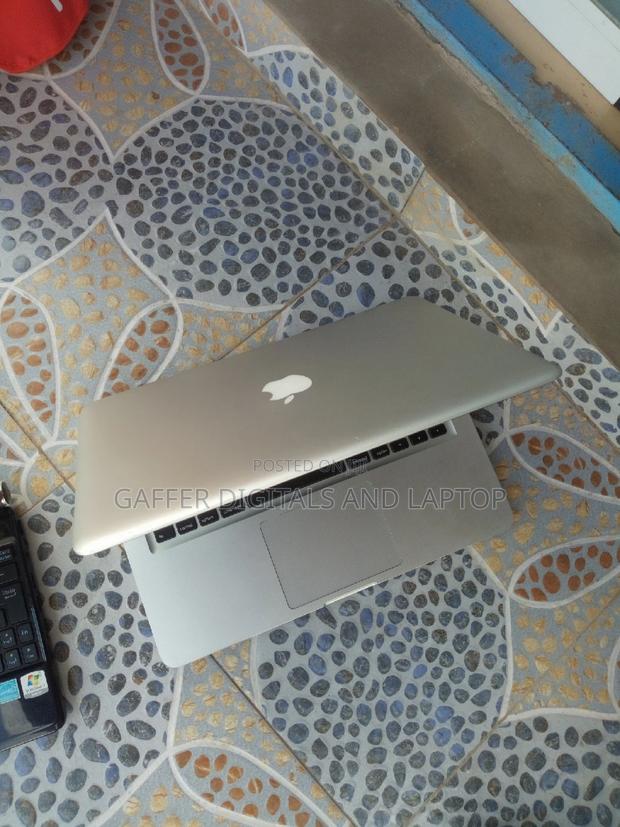 Laptop Apple MacBook 4GB Intel Core I5 HDD 500GB · Photo 4