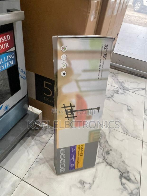 Heavy-duty Flat Panel Ceiling Mount 32-75” · Photo 2