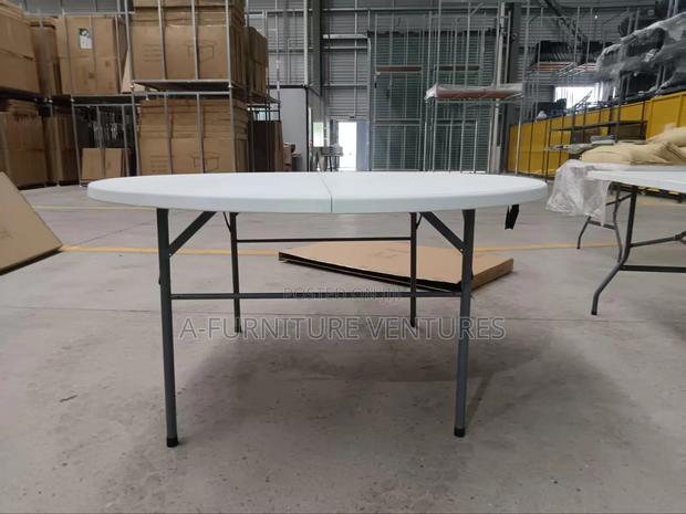Round 10 Seater Table photo 2