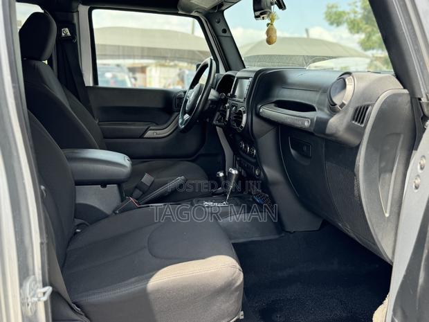 Jeep Wrangler 2016 Silver