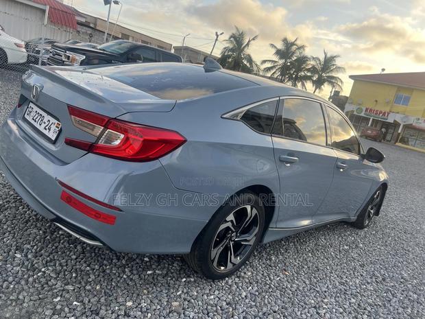 Honda Accord Sport (2.0L 4cyl Turbo 10A) 2019 Blue photo 8