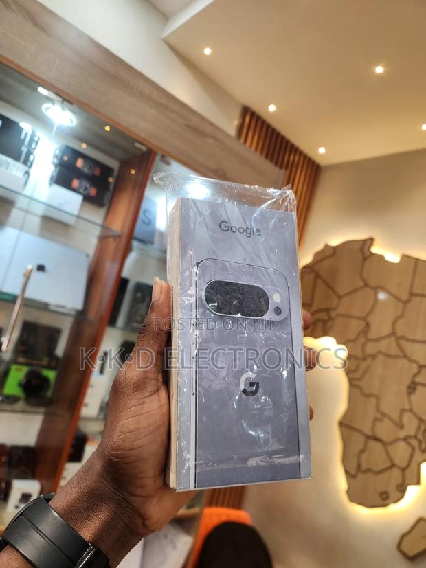 New Google Pixel 9 Pro XL 128 GB Silver · Photo 4