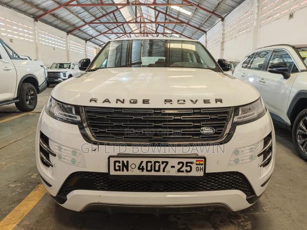Land Rover Range Rover Evoque 2024 White photo 2