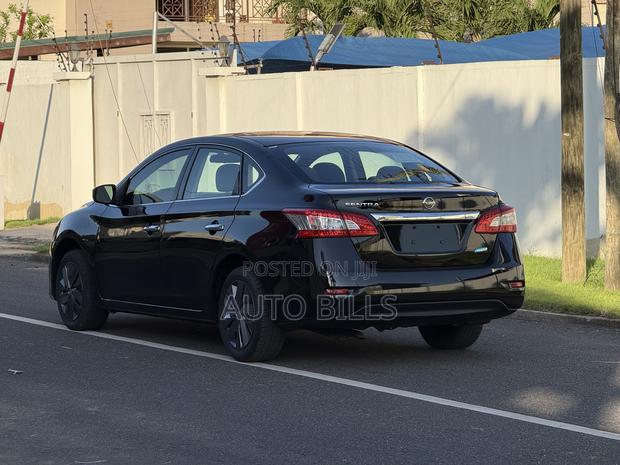 Nissan Sentra SV 4dr Sedan (1.8L 4cyl CVT) 2014 Black