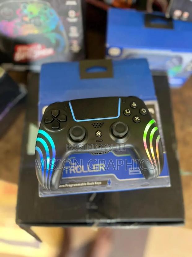 Ps4/Pc Advance Wireless RGB Gaming Controller · Photo 3