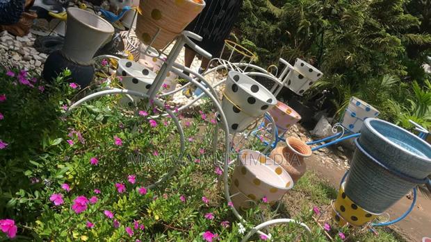 Flower Pots photo 2